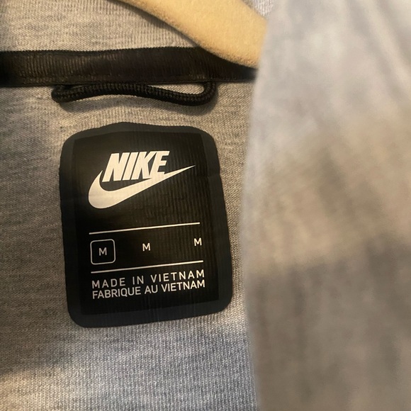 Nike tech sweatshirt jacket - Picture 4 of 4